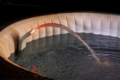 Bestway Lay-Z Spa Waterval Verlichting LED 10 Bestway Lay-Z Spa Waterval Verlichting LED -Spa Verwennerij 1267 1900 lay z waterval verlichting led sfeer