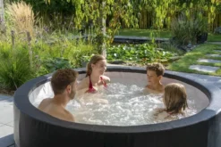 EXIT TOYS EXIT Leather Premium Opbouw Spa - 4-6 Persoons -Spa Verwennerij exit leather premium 6 opblaasbare spa sfeer tuin 2