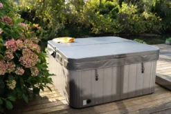 W'eau Spa Cover 240 X 240 Cm - Radius 18 Cm -Spa Verwennerij kopie van laj09934 4